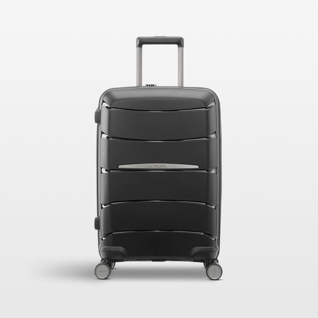 Samsonite Outline Pro Carry-On Spinner in Midnight Black