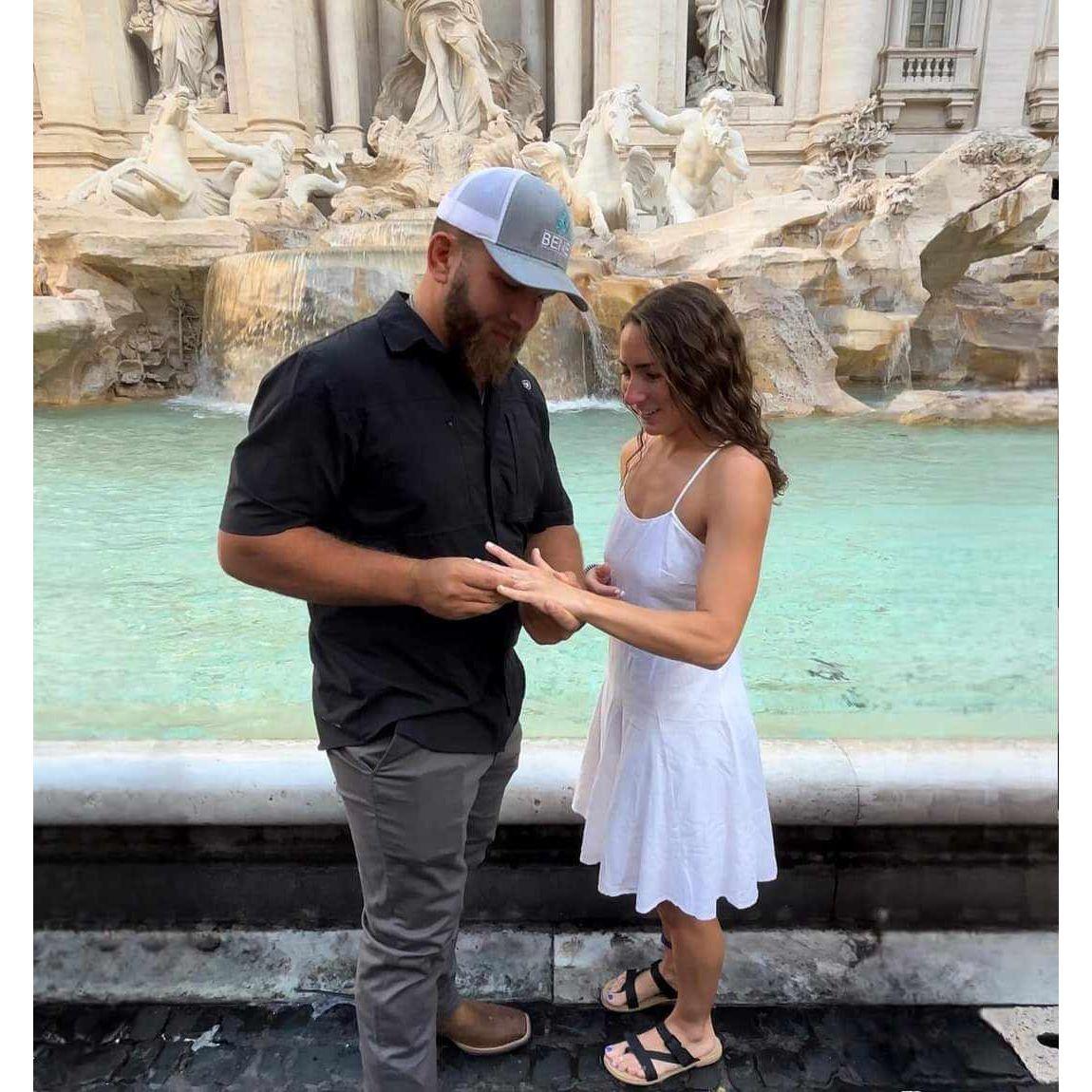 We picked my ring together, but I had no idea when he would ask. 💙