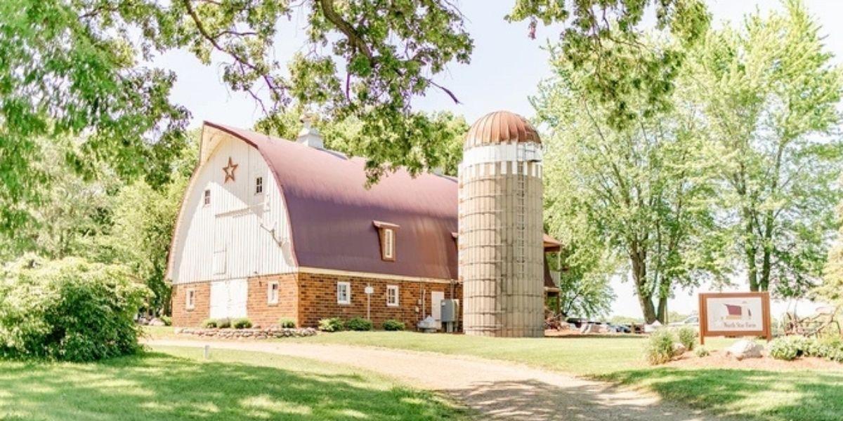 The Wedding Website of Zoe Mae Huot-Link and Lucas Andrew Thompson