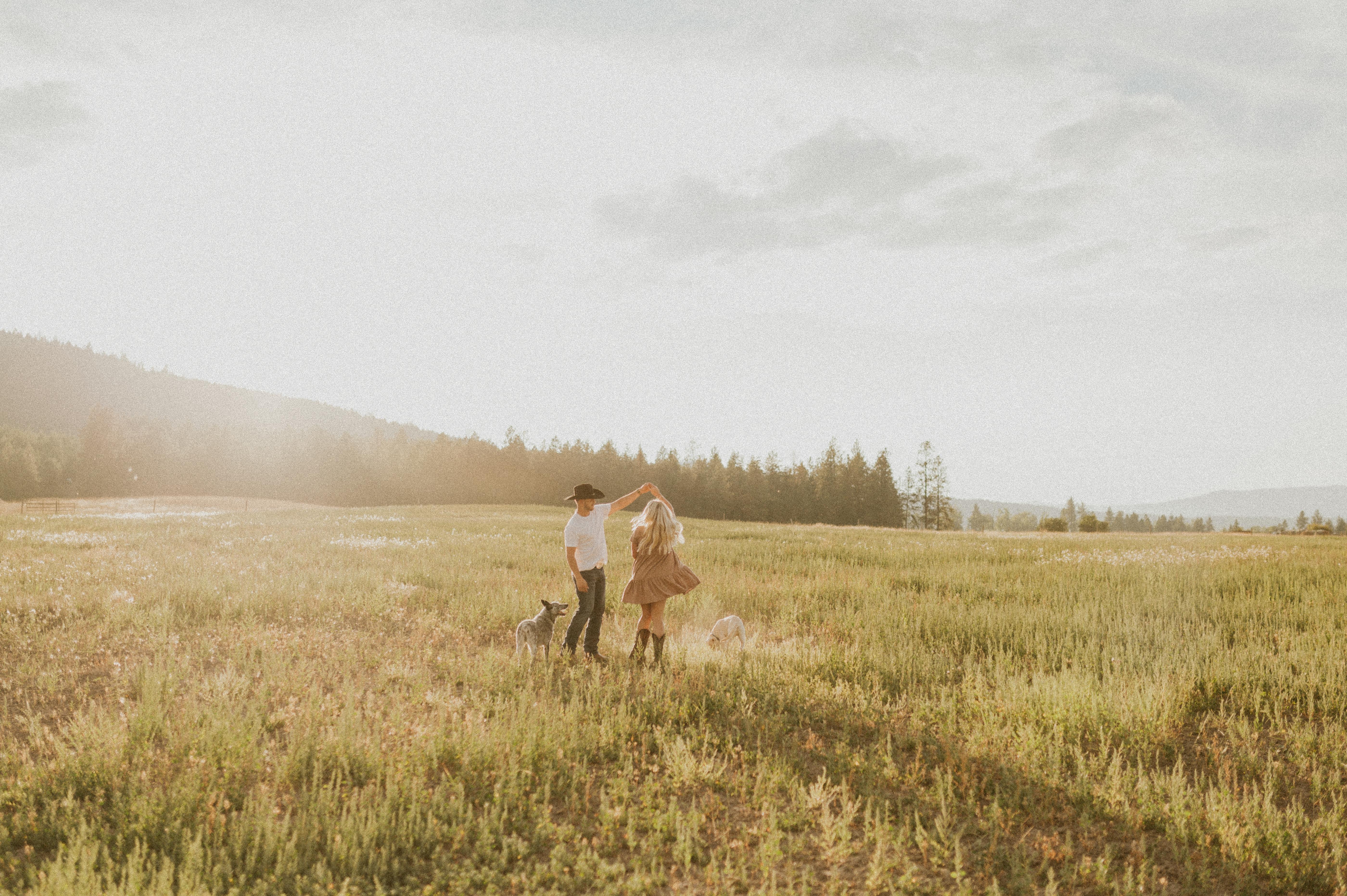The Wedding Website of Makenzie Belisle and Garrett Radabah