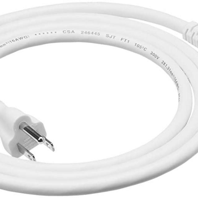 AmazonBasics Extension Cord - 6-Foot, White