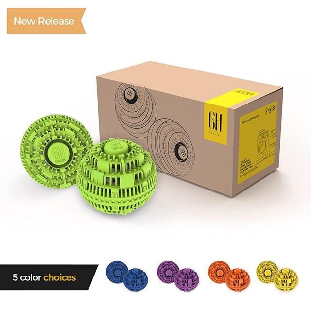 Grateful House offer a premium quality chemical free set of 2 Eco Friendly Laundry Balls. Never use harsh chemical and toxins again with this incredible non detergent laundry system. (Green)