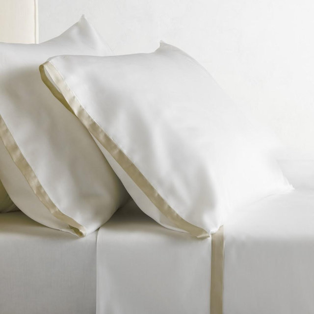 Chambers® Italian Border 300 Thread Count Sateen Sheet Set, Queen, Oatmeal