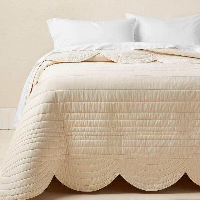 Full/Queen Scalloped Edge Quilt Cream - Opalhouse™ designed with Jungalow™