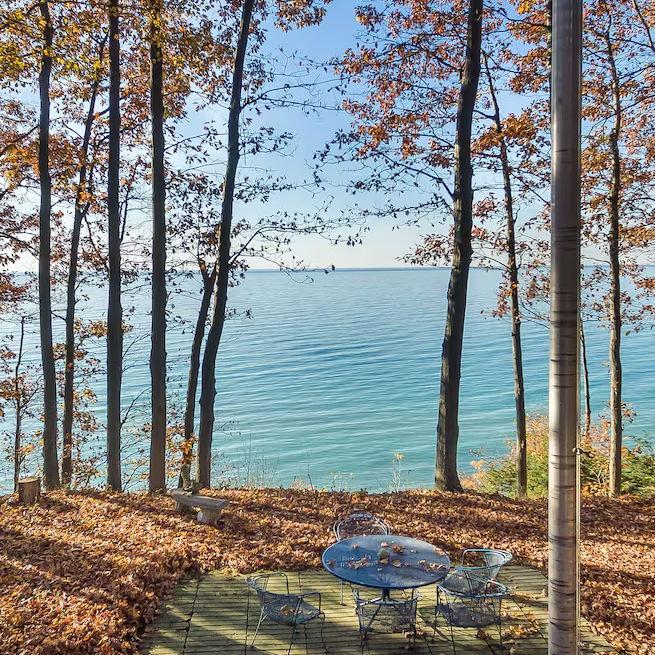 Images of the cabin & property surrounding it