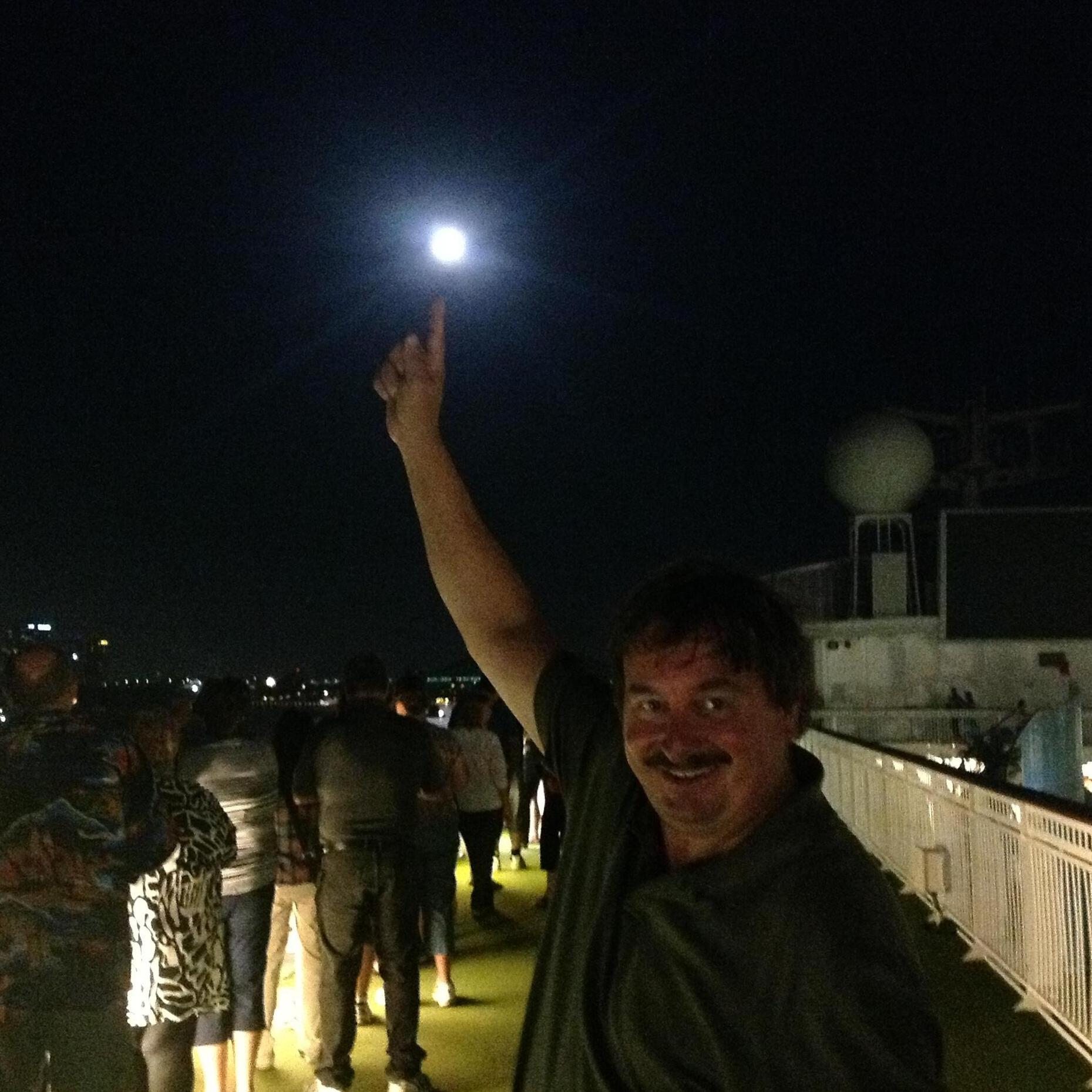Even hold the glow of the moon.