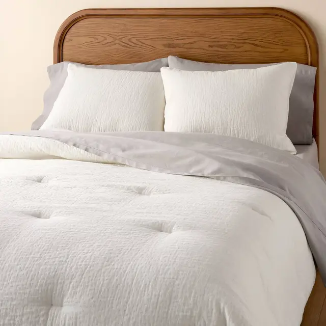 Full/Queen Gauze Stitch Pin Dot Comforter Sour Cream - Hearth & Hand™ with Magnolia