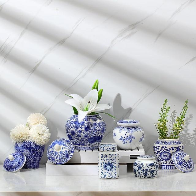 Hushee 6 Pcs Small Blue and White Vase Porcelain Vases Blue Chinoiserie Decor Porcelain Ginger Jars for Home Decor Chinoiserie Vase for Bedroom Table Accent Shelf Tabletop Decor (Novelty)