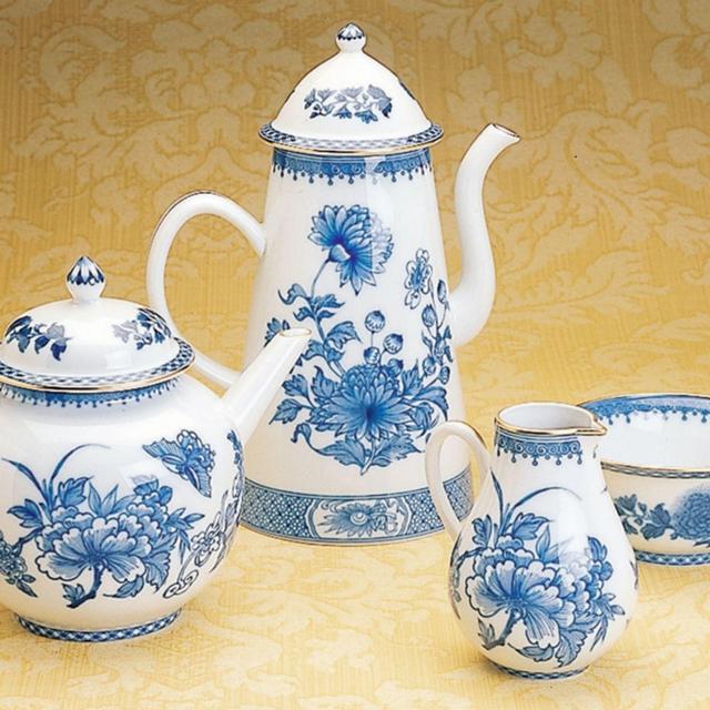 Mottahedeh Imperial Blue Teapot