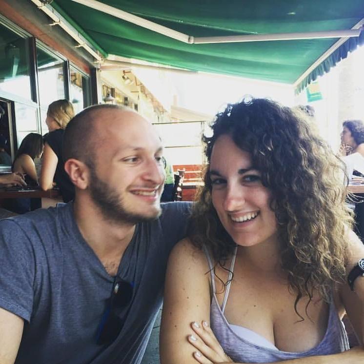 <3