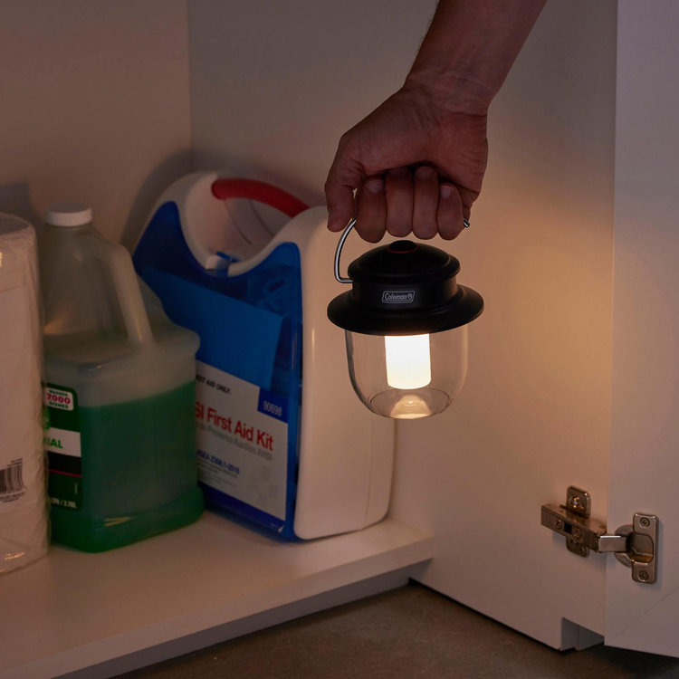 Coleman, Rechargeable Classic 400 Lumens LED Lantern | Zola