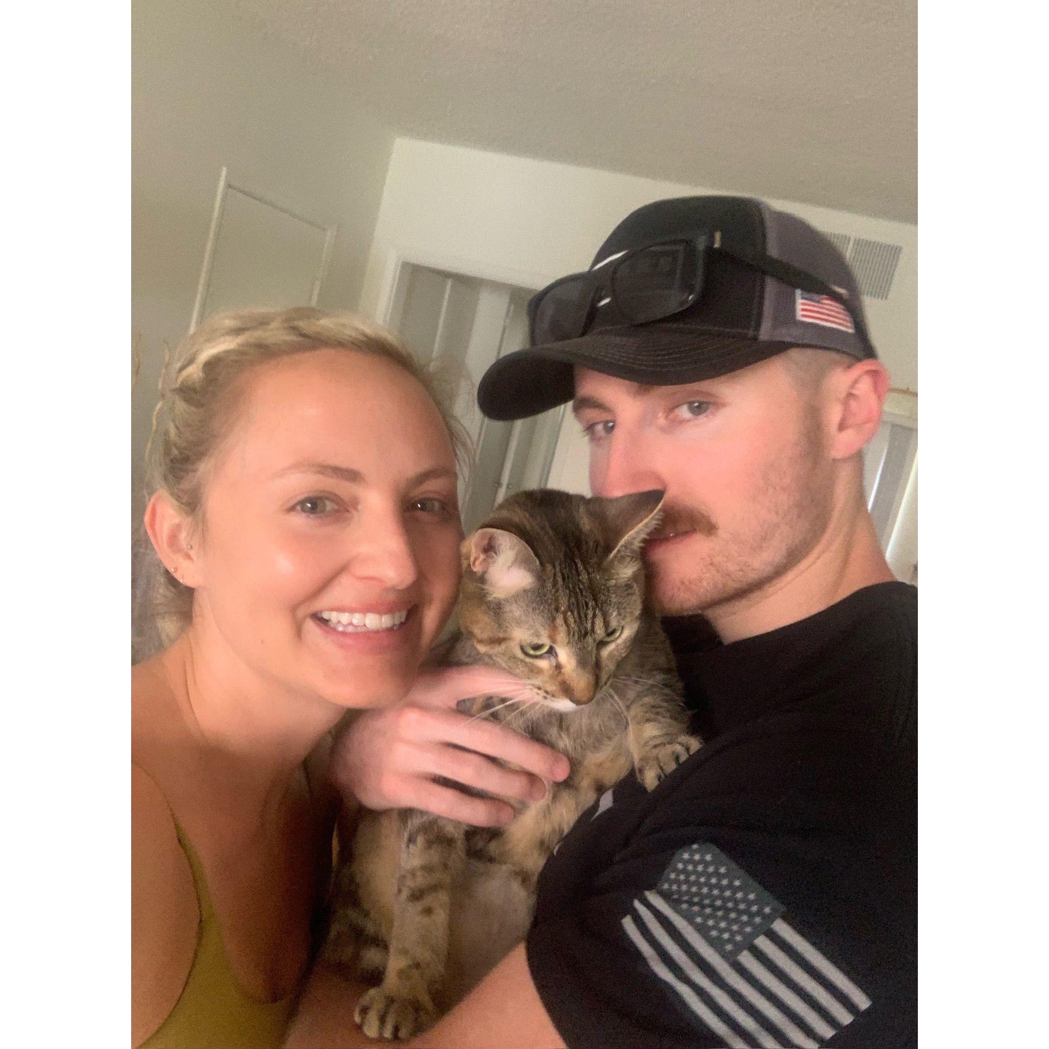 Road trip complete with a welcome home from the kitties! Kyle said on the first date "Just so you know, I'll never move to LA." Well look how that turned out...