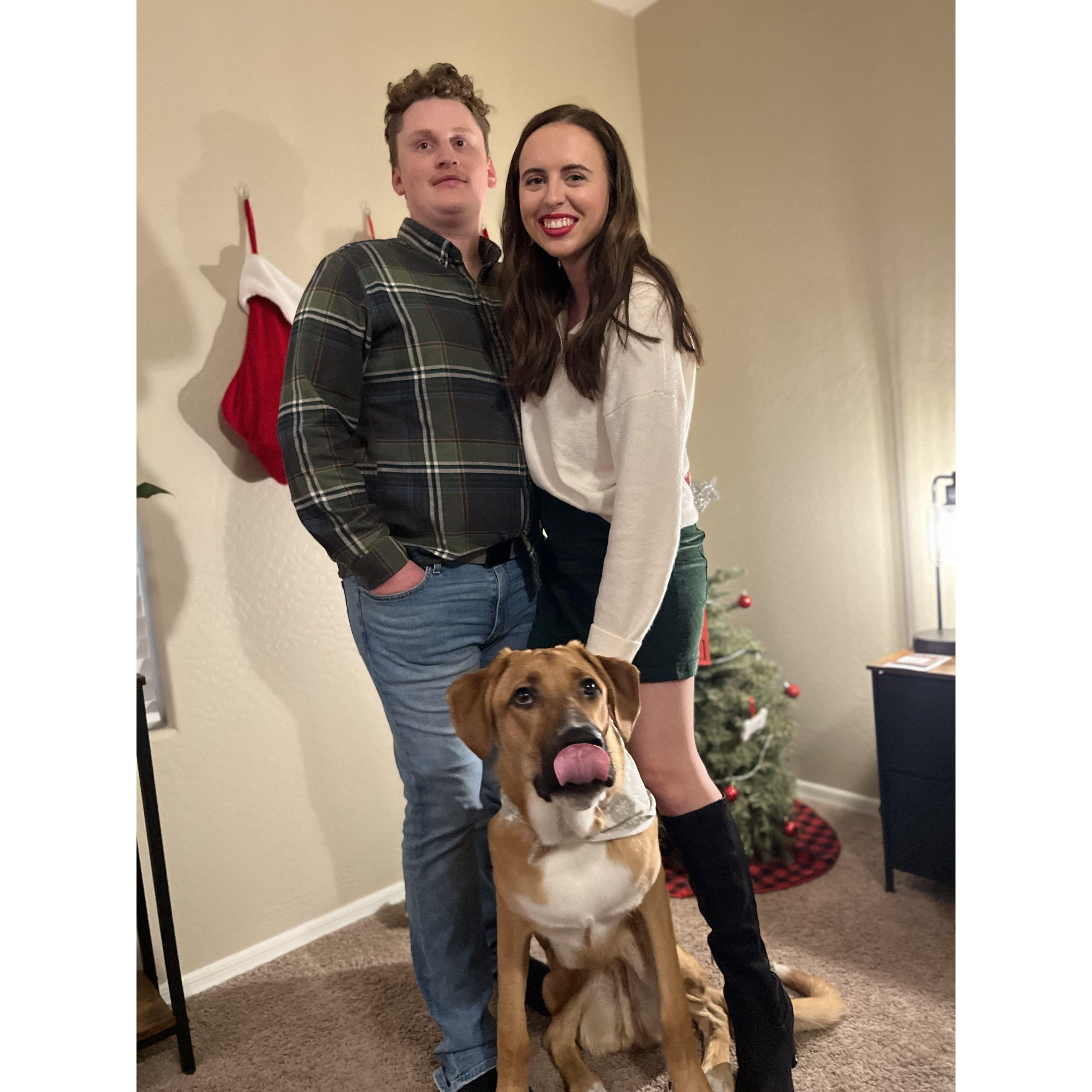 Our first christmas together in our home with our dog Canelo!