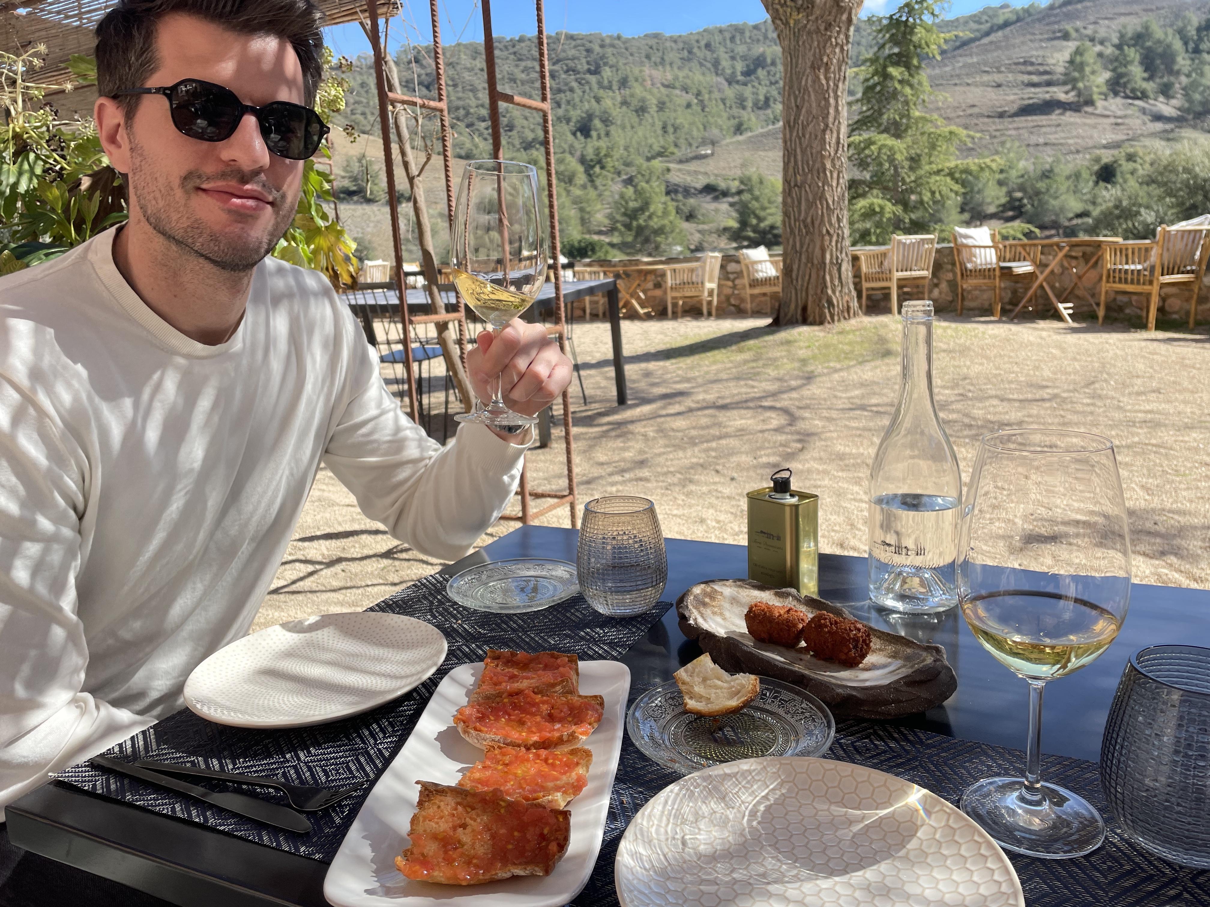 The Wedding Website of Mackenzie Grady and Oscar Escudero