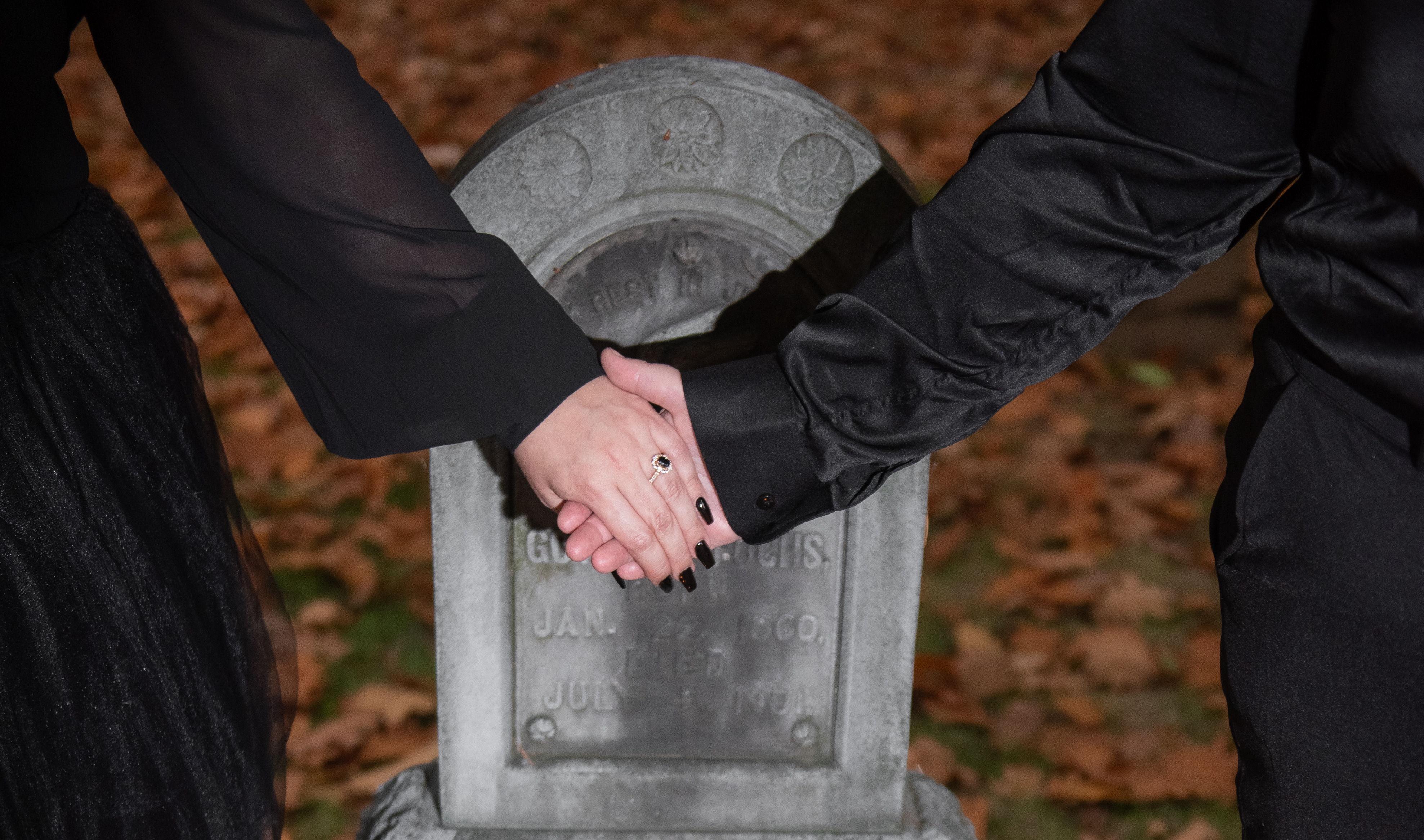 The Wedding Website of Lizzy Faurot and Jess Evans