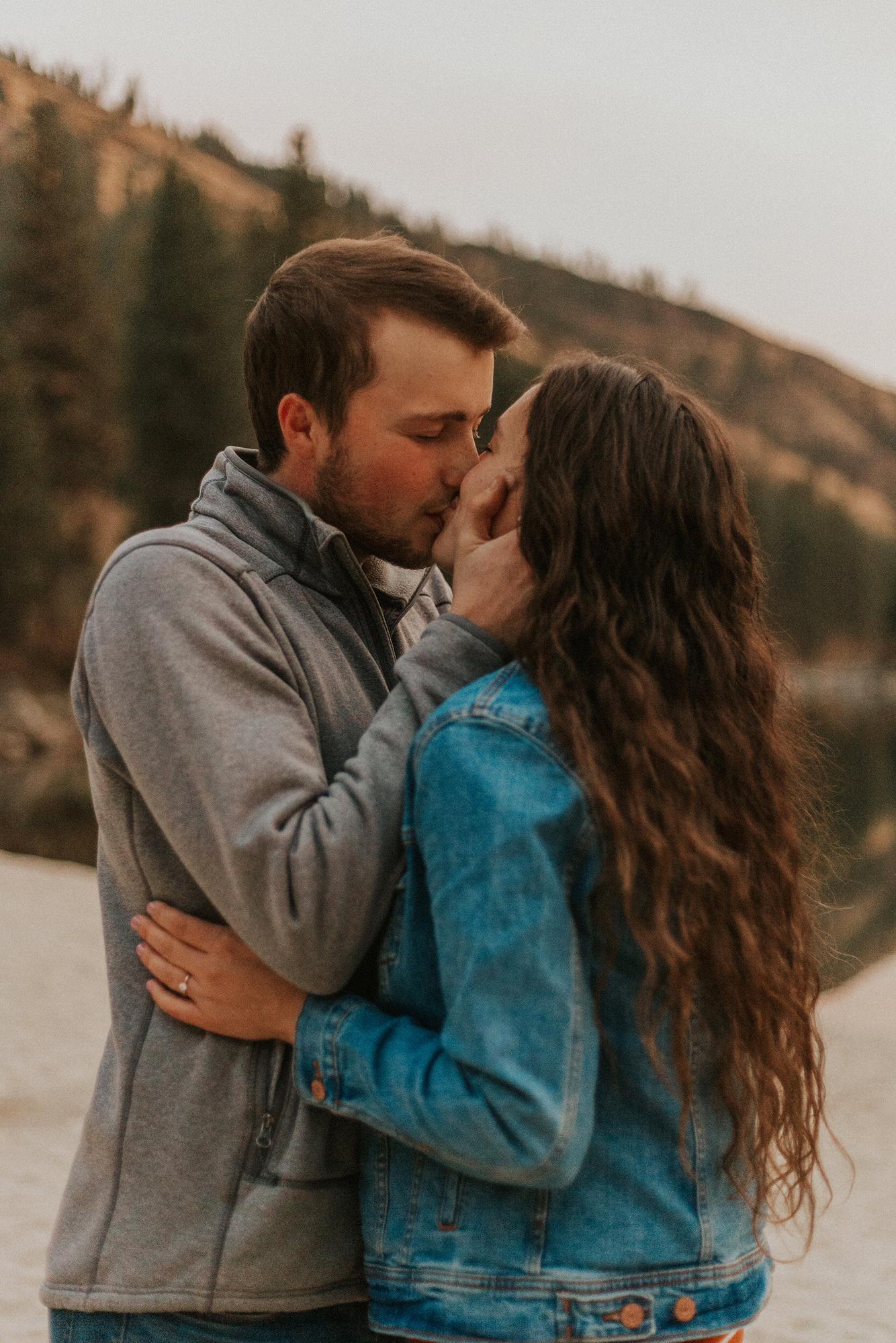 October 13th, 2019
Engagement photos along the Payette River