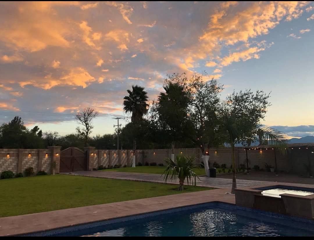 The Wedding Website of Hernan Cervantes and Sendi Bazarte