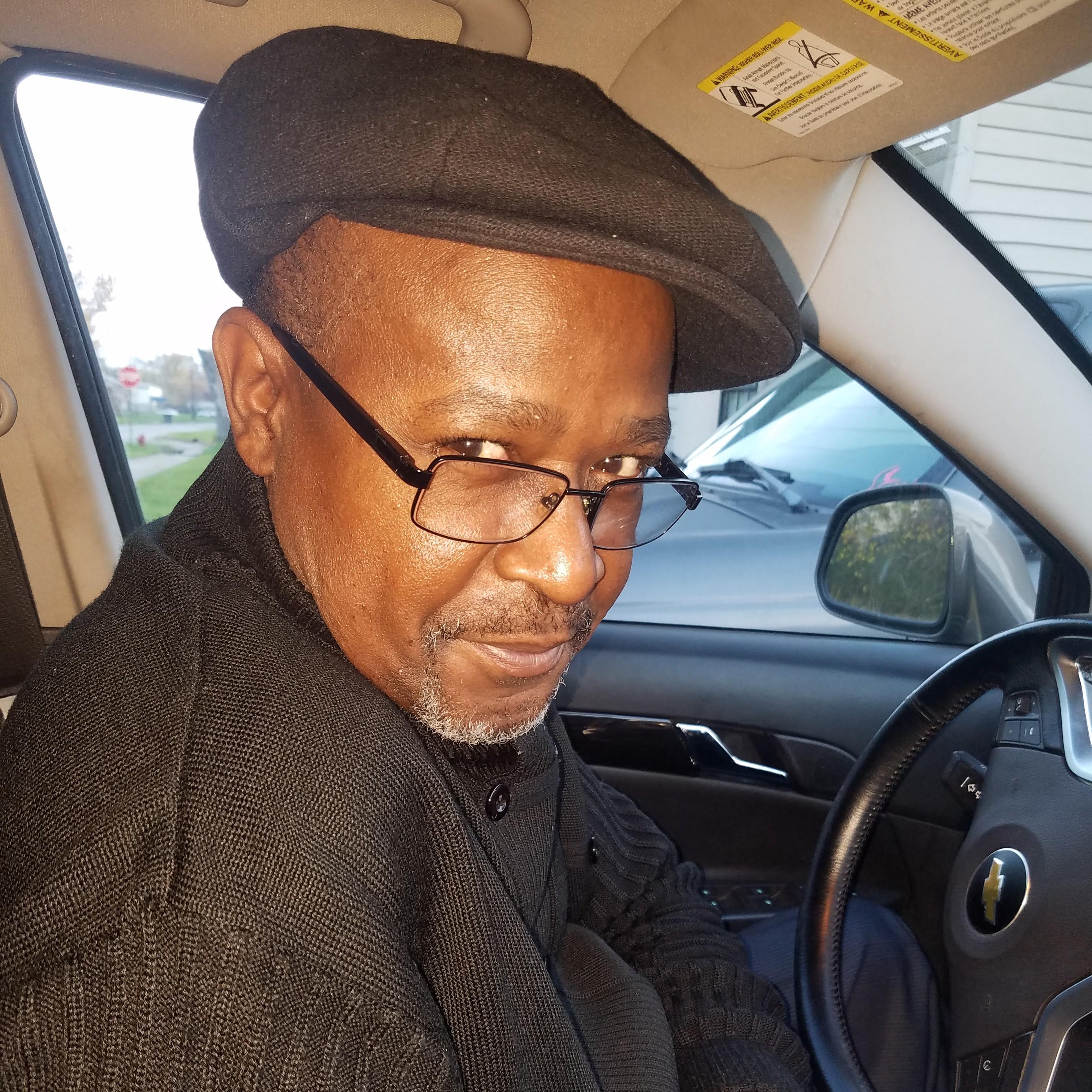 NOVEMBER 2018
SIMPLY HANDSOME