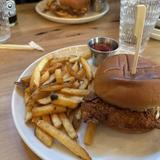 Eye Tooth Tavern & Eatery