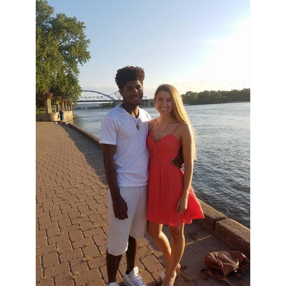 First date contin: got dressed up to eat at the Old Crow, and went for a walk in Riverside Park!