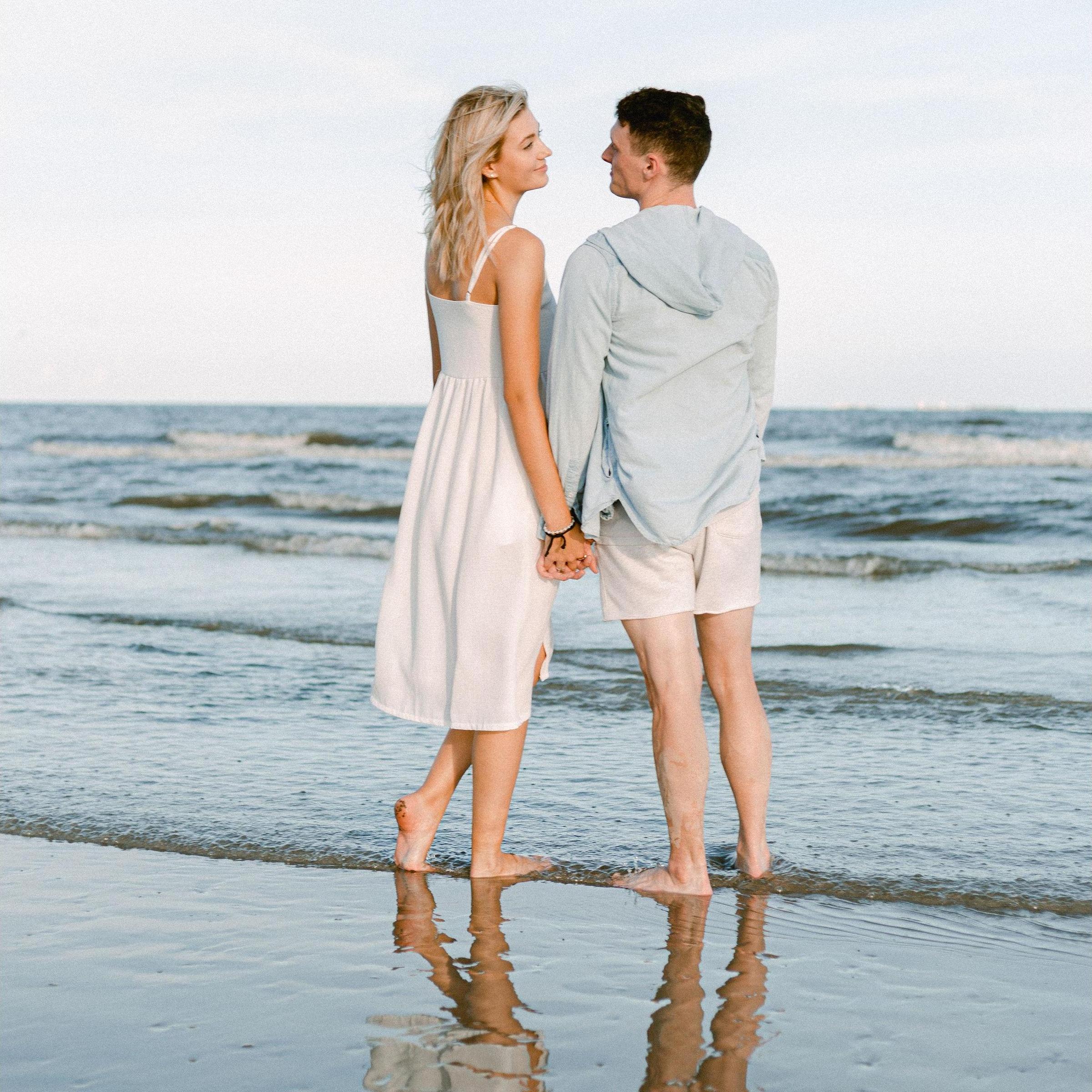one of many pictures our friend Hannah of Reminisce Weddings has done for us