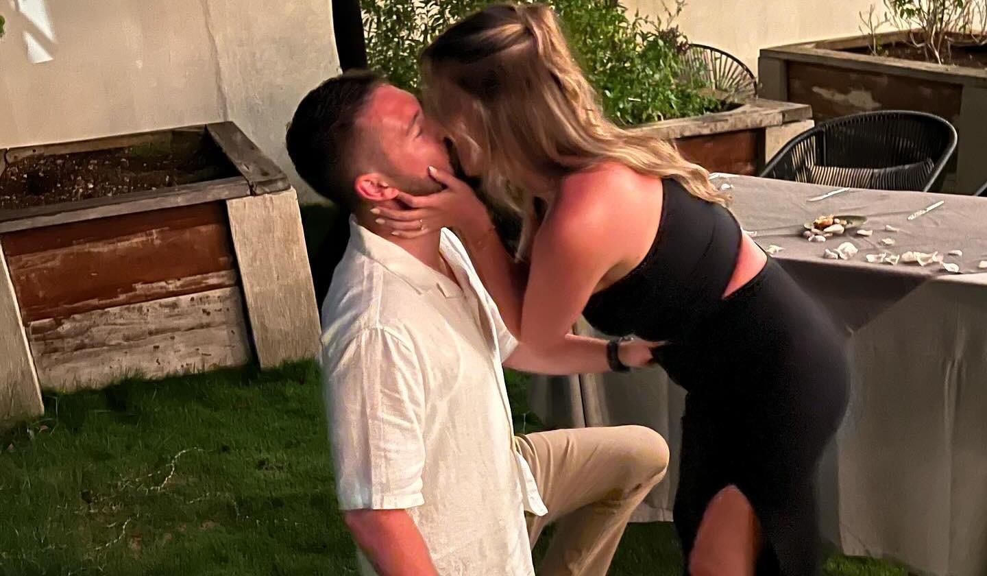 The Wedding Website of Alexa Waynick and Seth Thomas