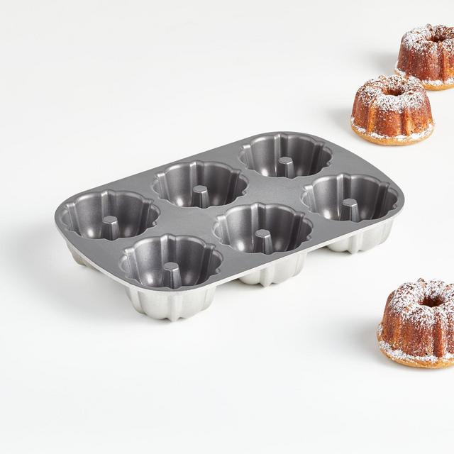 Nordic Ware ® Anniversary Bundtlette Pan