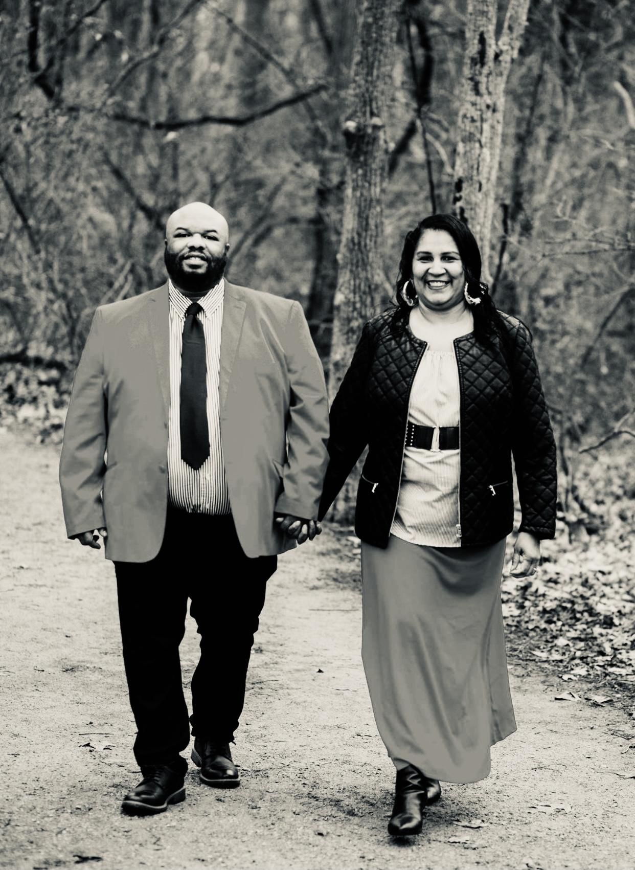 The Wedding Website of Kim Banuchi and Robert Trotter