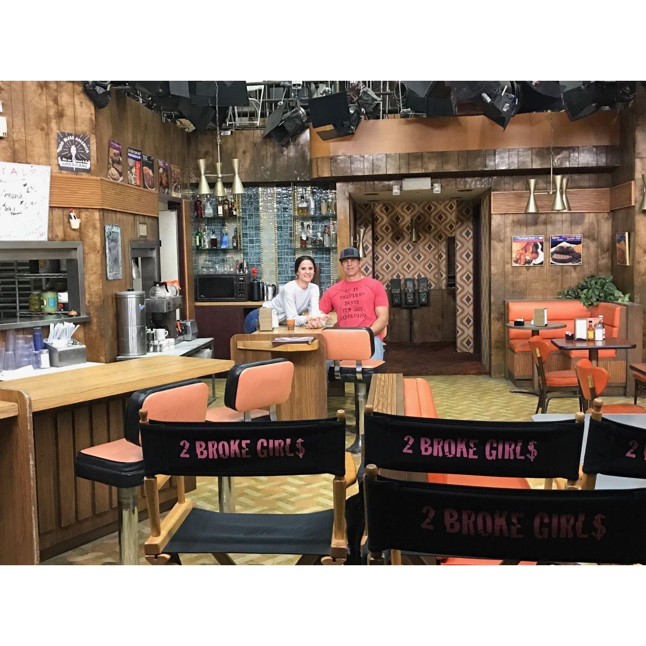 On the set of Two Broke Girls