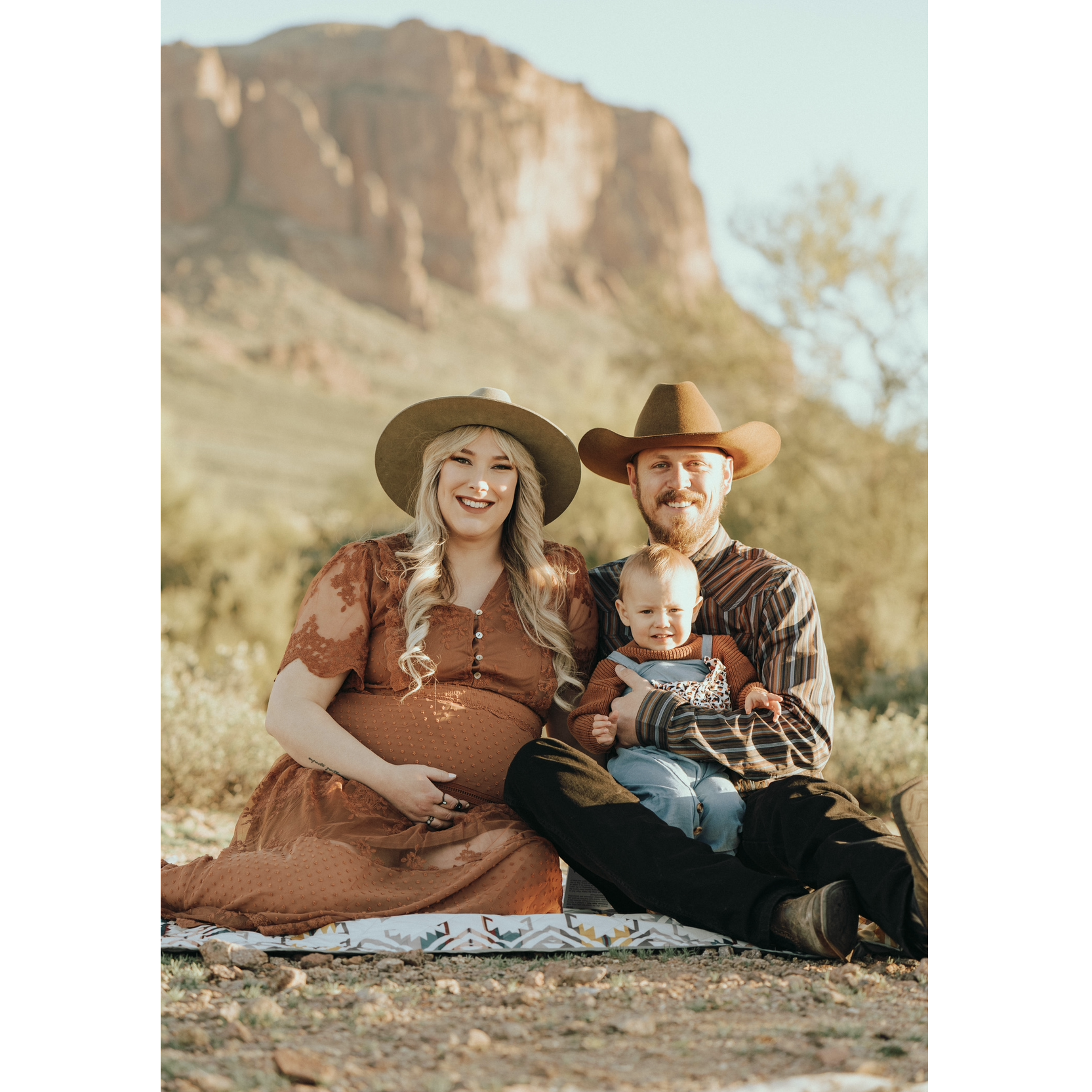 Maternity photos 2023