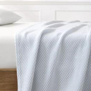 King Eastham Bed Blanket in SKY