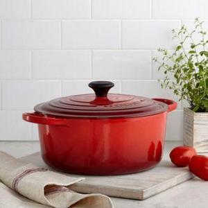 Le Creuset - Signature Enameled Cast Iron 7.25 Qt. Round French Oven
