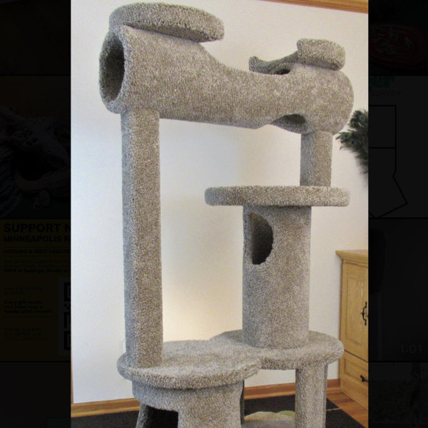 Cat Tower - Castle Royale