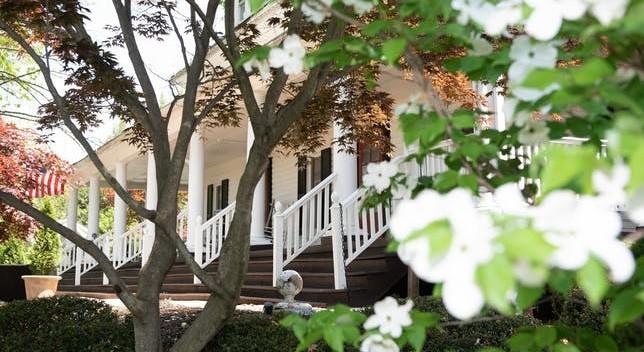 The Wedding Website of Kelly Lentz and Adam Ritchey