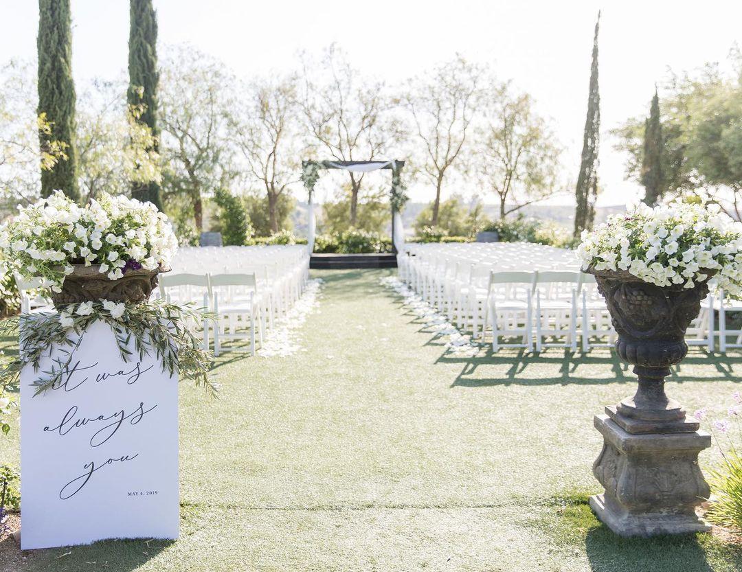 The Wedding Website of Julio Estrella and Sharon Miranda