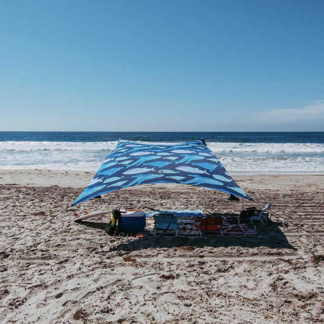 Neso Grande Portable Beach Tent