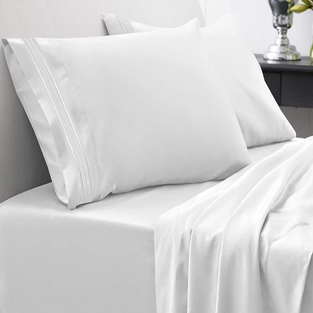 1800 Thread Count Sheet Set – Soft Egyptian Quality Brushed Microfiber Hypoallergenic Sheets – Luxury Bedding Set with Flat Sheet, Fitted Sheet, 2 Pillow Cases, King, White