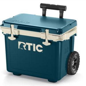 22 QT Ultra-Light Wheeled Cooler