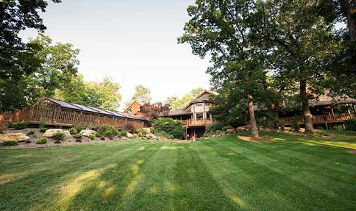 The Wedding Website of Sirena Tampa and Cody Sill