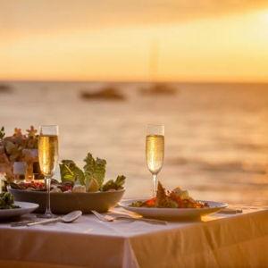 Honeymoon - Romantic Dinner