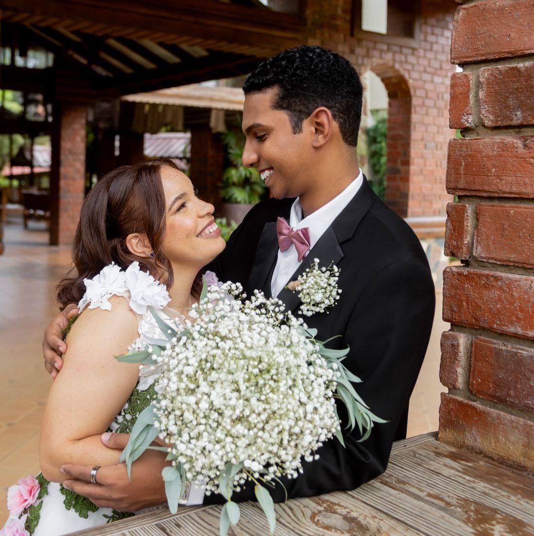 The Wedding Website of Jeffry Méndez and Chairy Sánchez