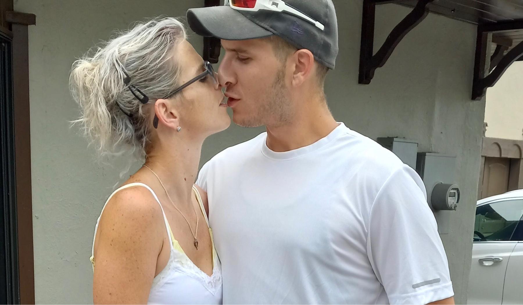 The Wedding Website of Amanda Frith and Billy Humphries