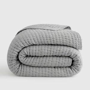 European Linen Cotton Stitch Quilt