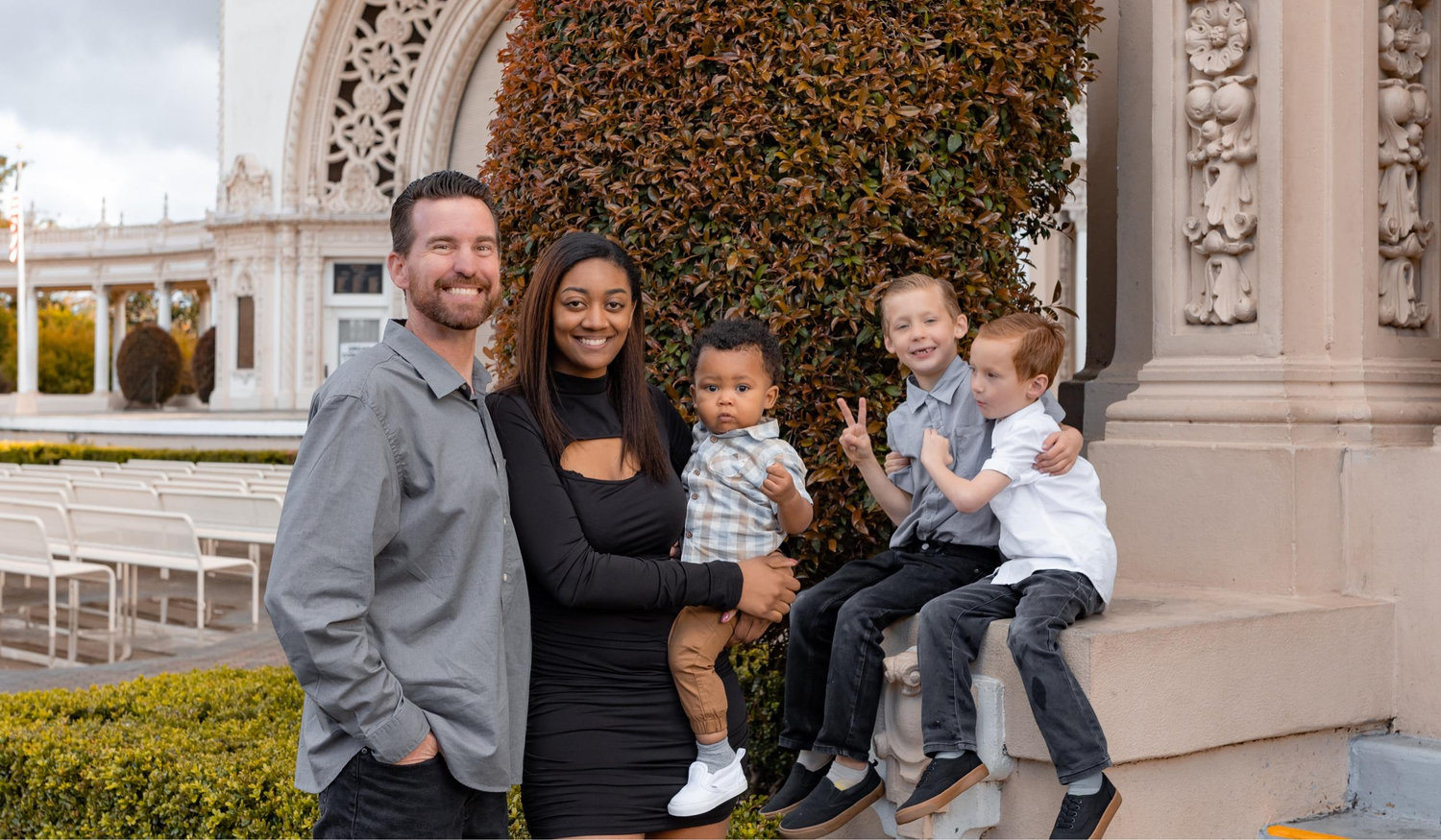 The Wedding Website of Mya Humphrey and Brandon Anderson