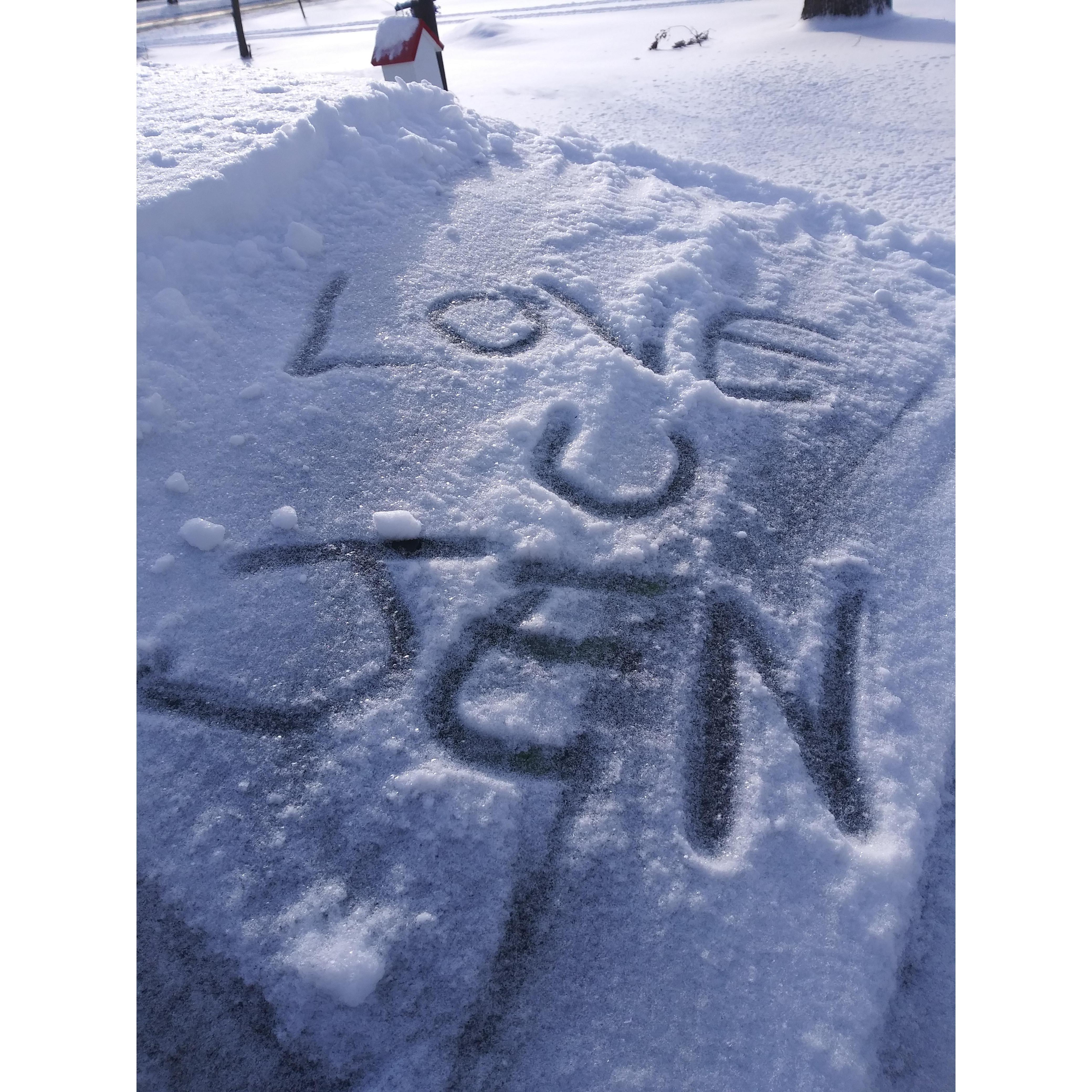 Jeff never misses a moment to show his love. This is after he shoveled our drive and cleaned off Jeni's car.