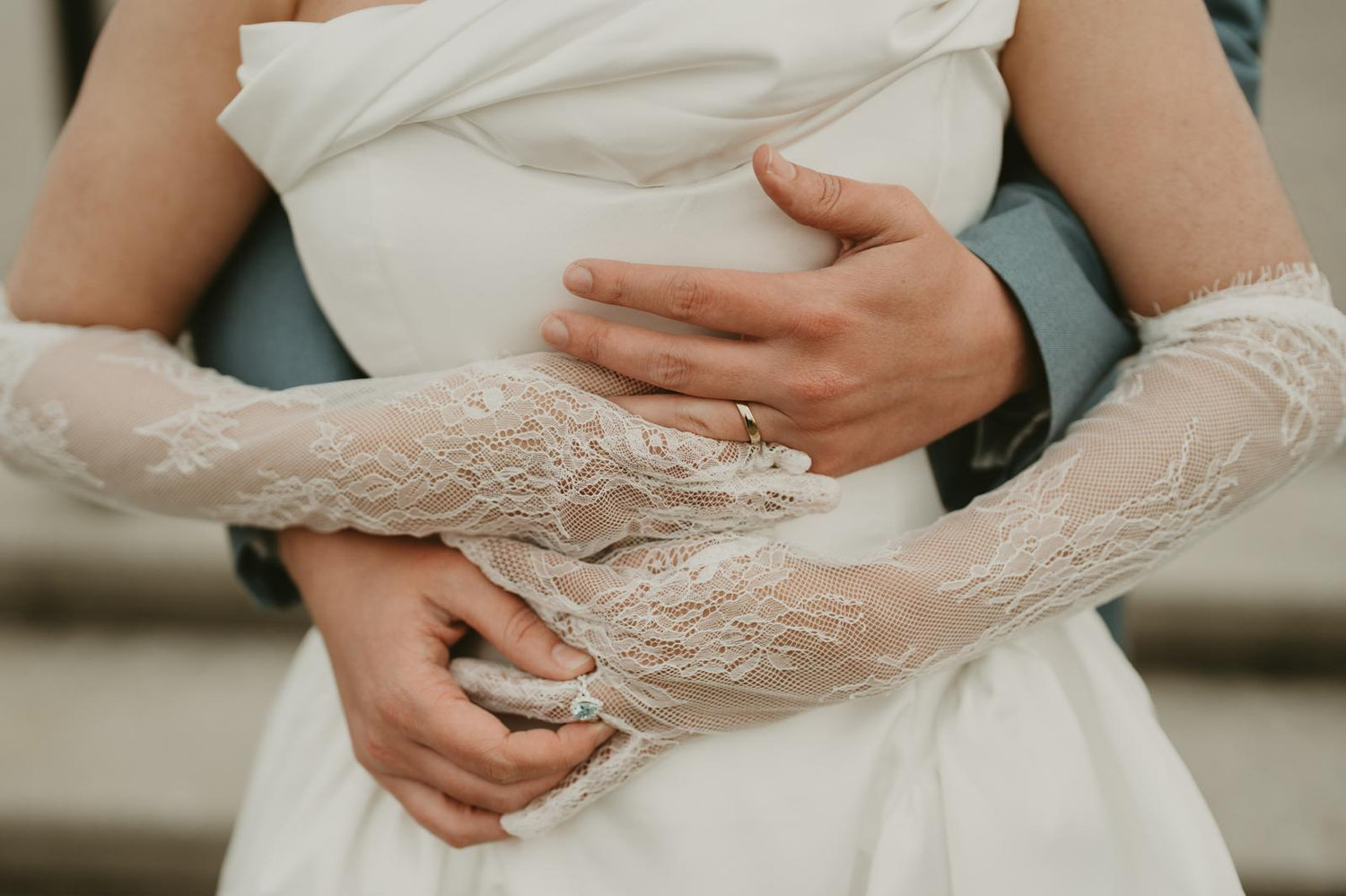 The Wedding Website of Zac Hilligoss and Tania Land