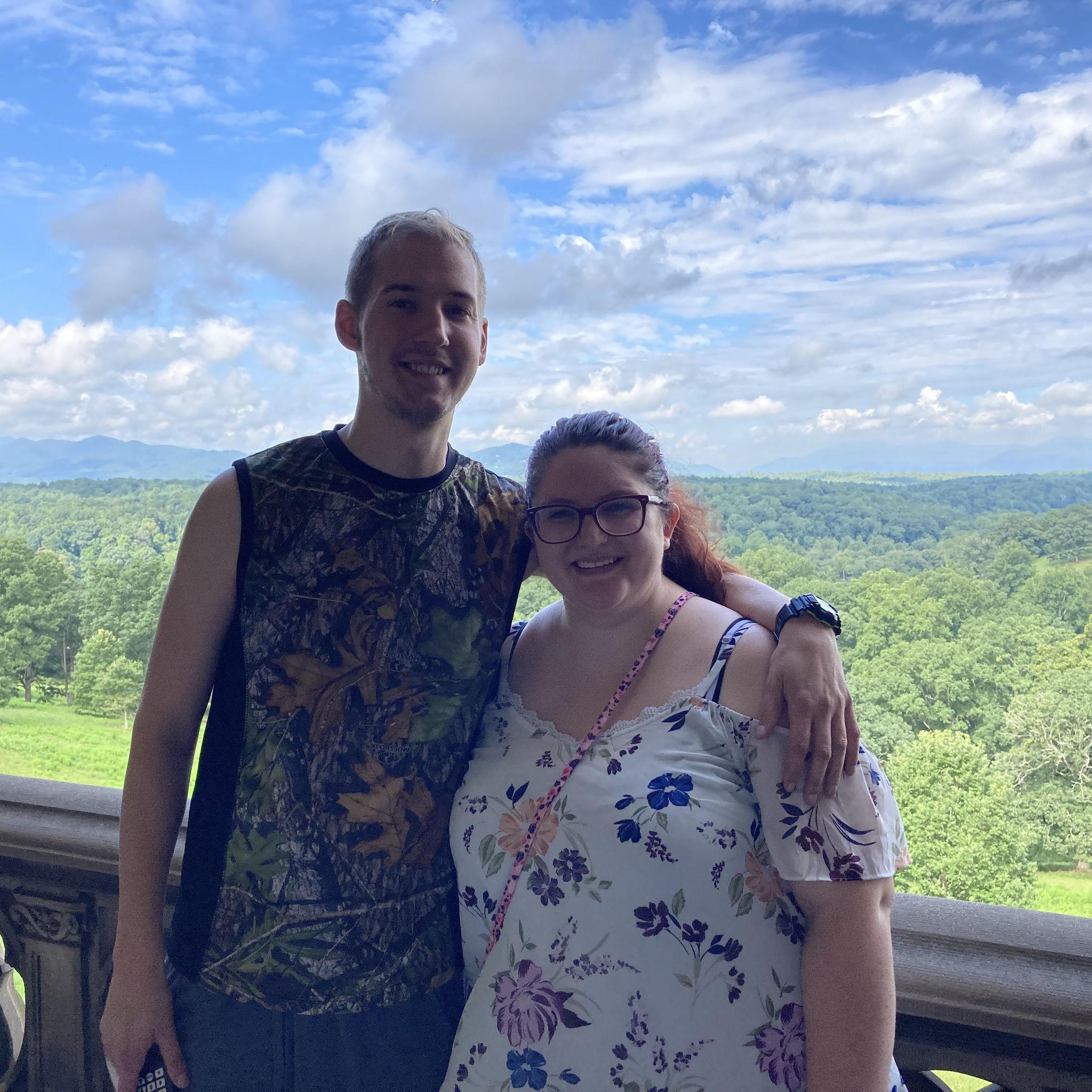 The mountainous view from the Biltmore Estate.
08-18-2022