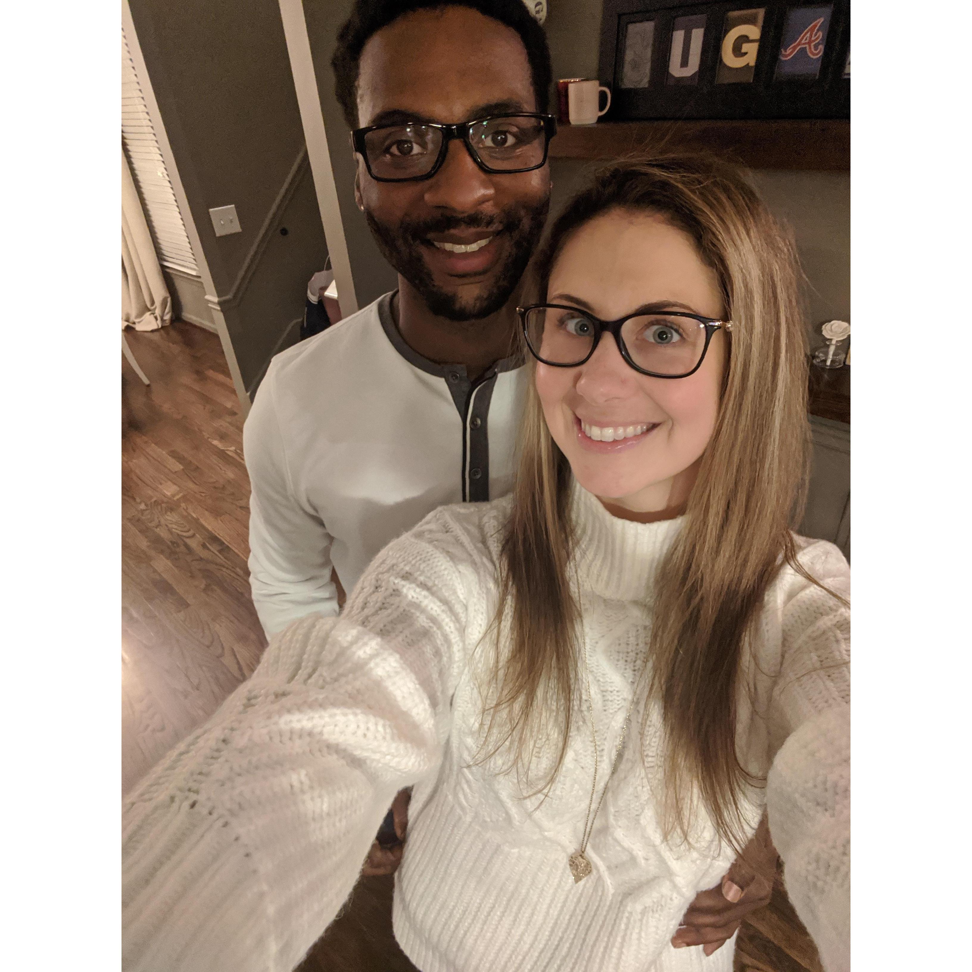 We enjoyed Amanda's baby shower! This is one of our favorite pics. We love to match with colors most of the time.