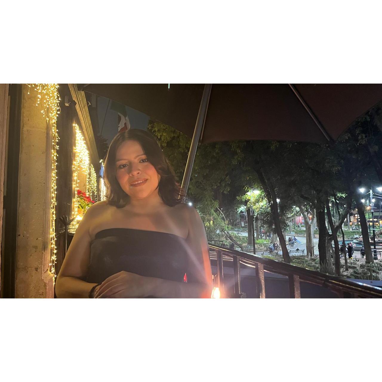 "Diana sin saber que esa noche le pedirían matrimonio"