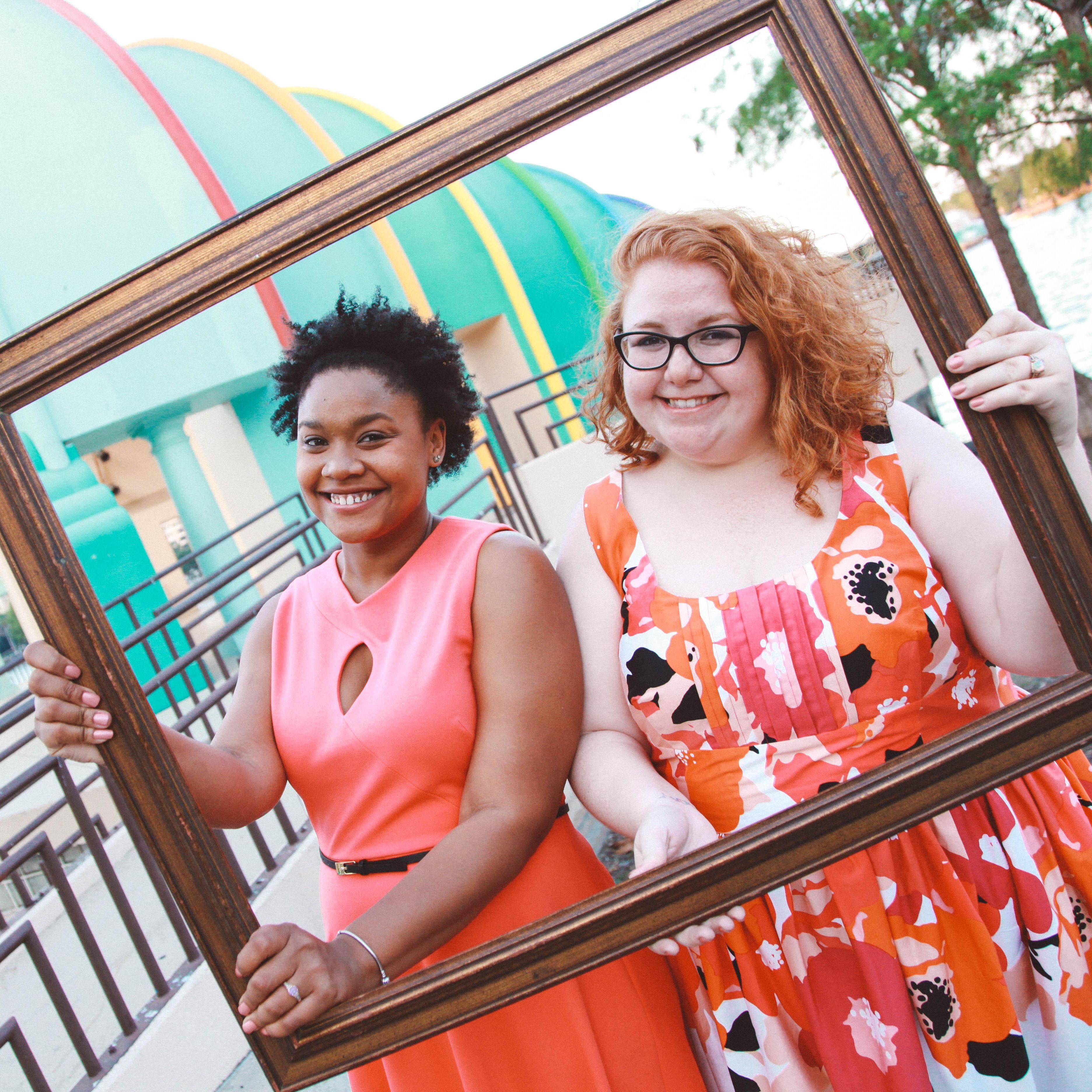 Engagement pictures at Lake Eola!